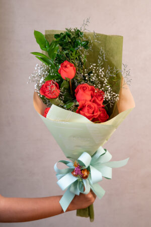 07 Rosas laranjas - Gipson, Cáspia, Mix de folhagens